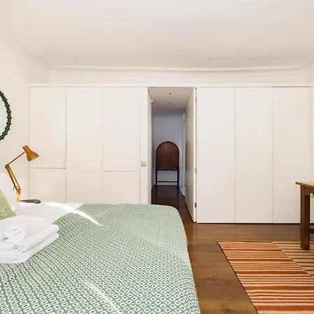 Bellevue Notting Hill 2 Bed By Holland Park Apartment London