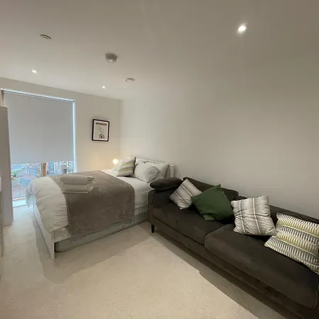 Lovely 2 Bedroom London