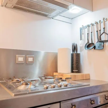 Stylish Flat In The Heart Of South Kensington