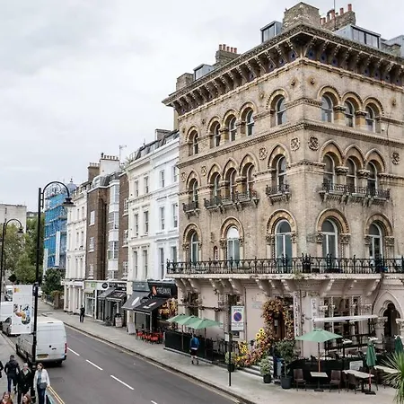 Stylish Flat In The Heart Of South Kensington