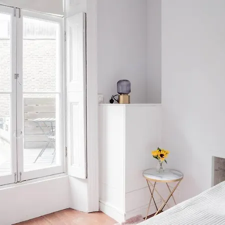Stylish Flat In The Heart Of South Kensington London