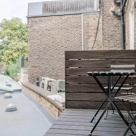 Stylish Flat In The Heart Of South Kensington *
