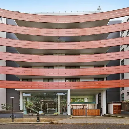 A Modern Two Bedroom Flat With Private Parking Apartment London