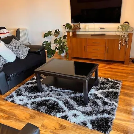 Luxurious River View Apartment