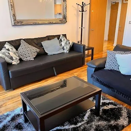 Luxurious River View * London