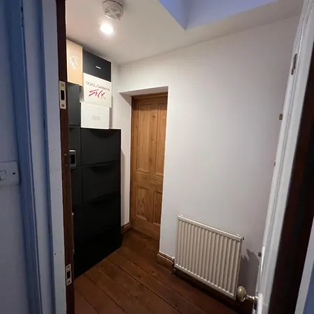 Apartment Craven Court London