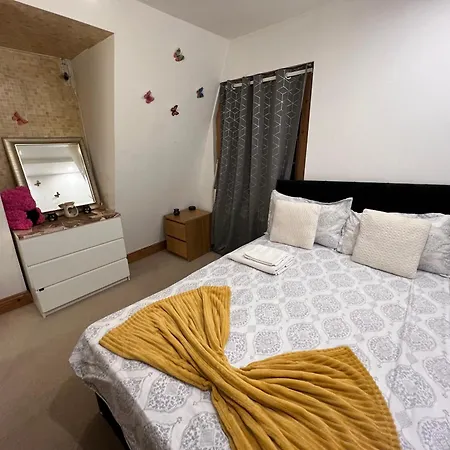 Craven Court Apartment