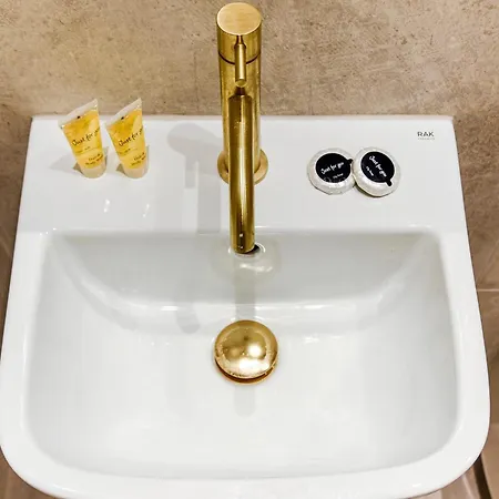 The Knightsbridge Deluxe Apart *
