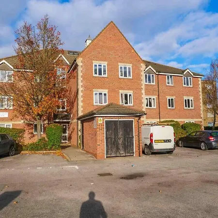 Stylish Retreat For Your Short Getaway * London