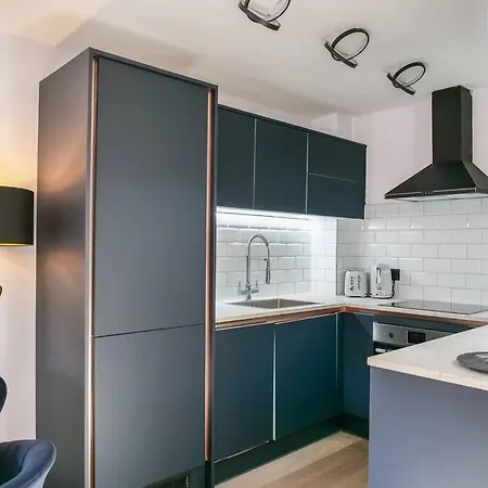 Stylish Retreat For Your Short Getaway Apartment London