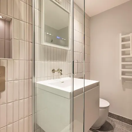 Hausd - Soho Apartment London