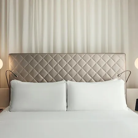 Hotel W 5*