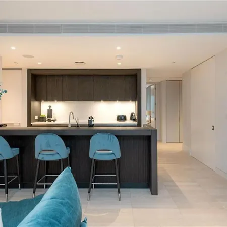 Oxford Street Station Lovely Lux Flat Sleeps Up To 6 London