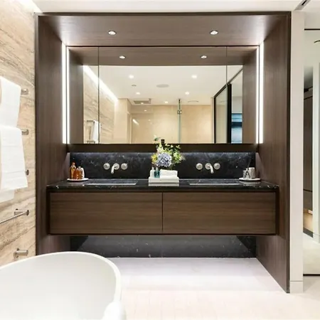 Oxford Street Station Lovely Lux Flat Sleeps Up To 6 * London