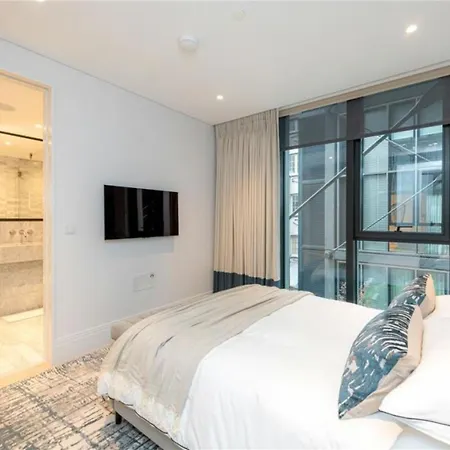 Oxford Street Station Lovely Lux Flat Sleeps Up To 6 London