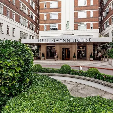 Art-deco In Very Popular Chelsea Area Apartment London