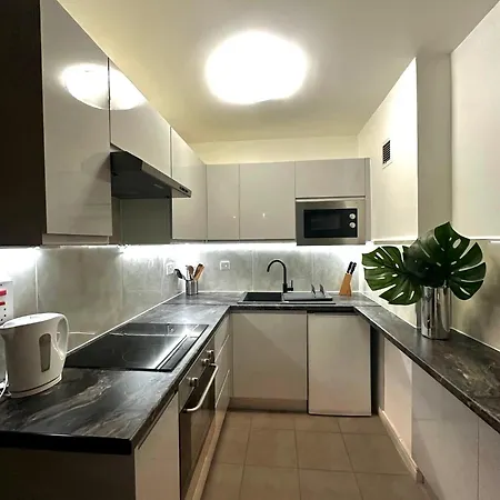 Apartment Kensington - 24 7 Security *