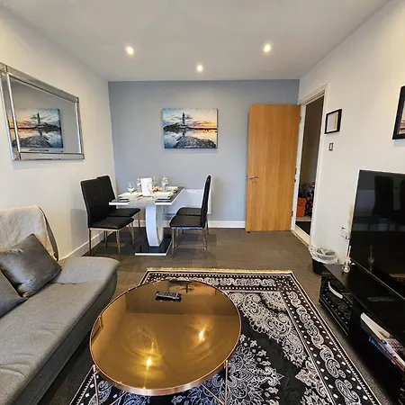 Cozzy Apartment London