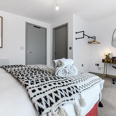 Earthy Elegance: Nature Inspired Flat In Prime Location Apartment