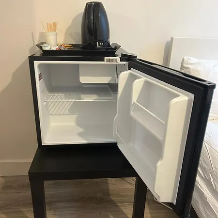 Lovely Double In Euston & Square In London