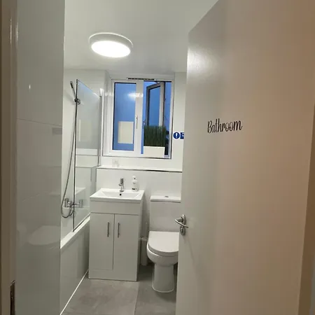 Homestay Lovely Double In Euston & Square In *