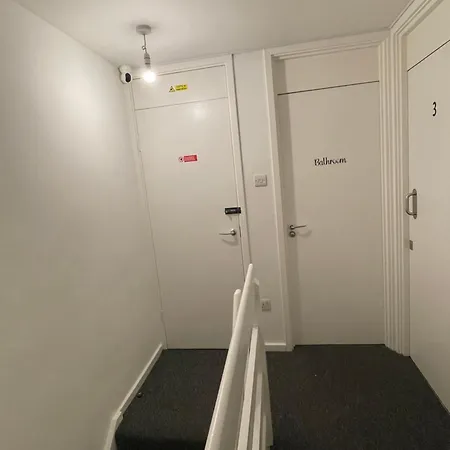 Lovely Double In Euston & Square In Homestay *