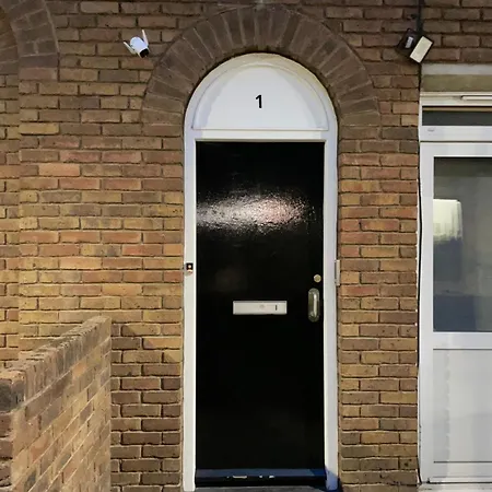 Homestay Lovely Double In Euston & Square In *