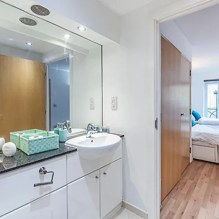 Apartment 2&3 Bedrooms Near Excel - Modern Spacious For Larger Groups *