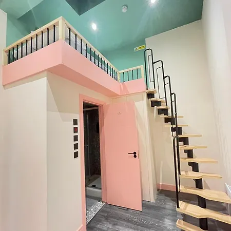Cozy En-suite Loft In Trendy Local * London