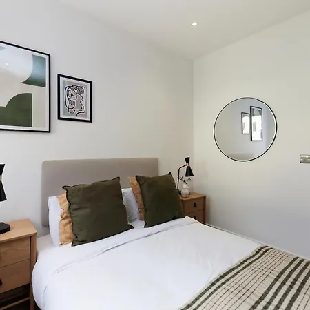 The Wembley Escape - Lovely 2bdr Flat * London