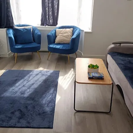 Gresham - Close To Excel, Contractors, Relocators, Paid Parking * Londra