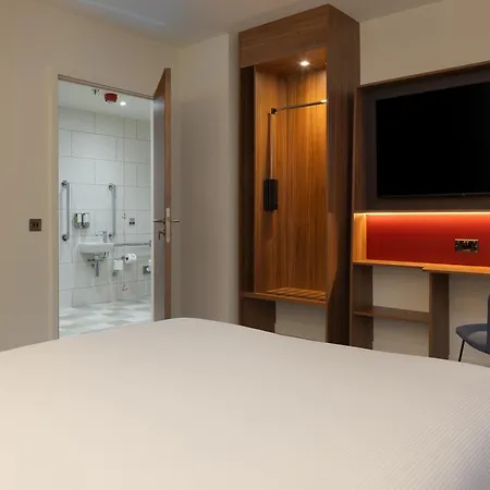 Hampton By Hilton Waterloo 3* Londres