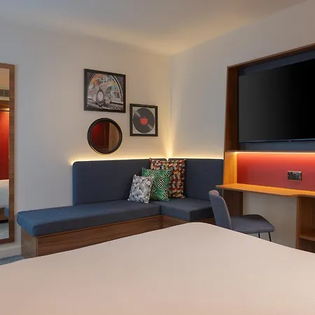 Hampton By Hilton Waterloo Londres
