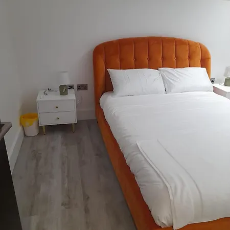 Luxe Place A Apartment