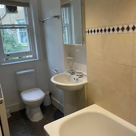 Apartment 1 Bedroom In The Heart Of West *