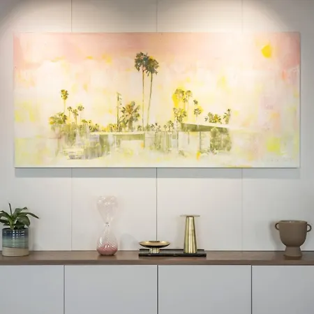 Magnificent At Ten Degrees In Apartment *