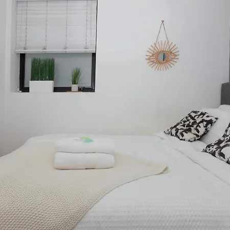 Cosy Ground Floor Apartment London