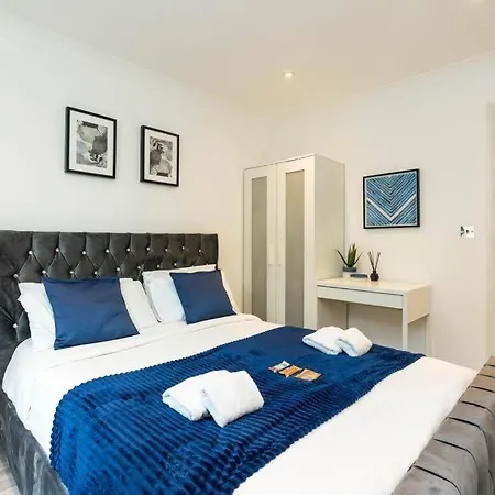 Stylish 2bed With Sky Window Apartamento Londres