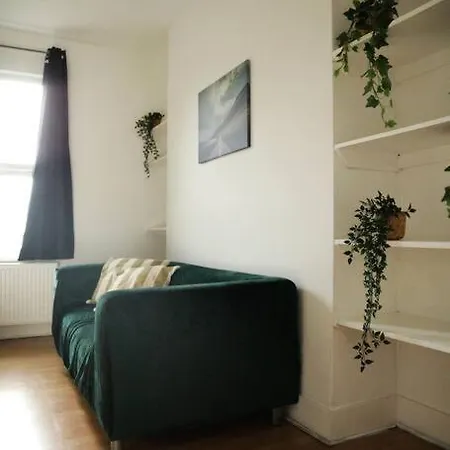 Apartment 2 Bedrooms Flat In Hammersmith *