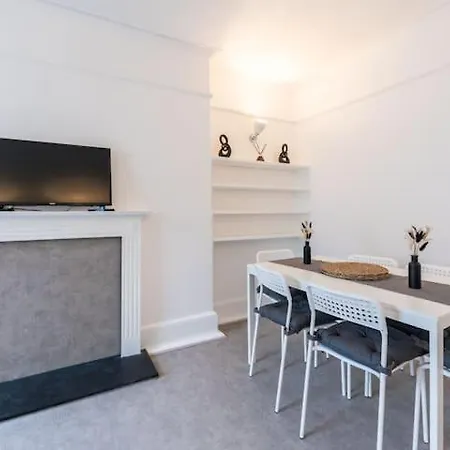 Luxury 2 Bedroom Flat In Balcombe Street Apartment London
