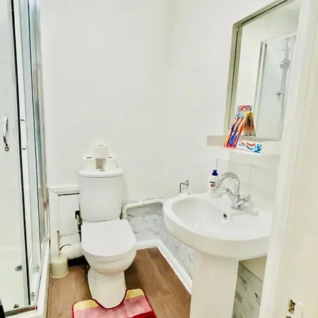 Appartamento Ground Floor Flat Hyde Park