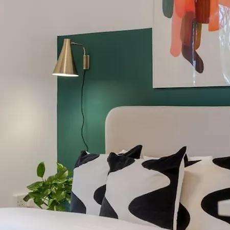 The Clissold, Two Bedroom N5 *