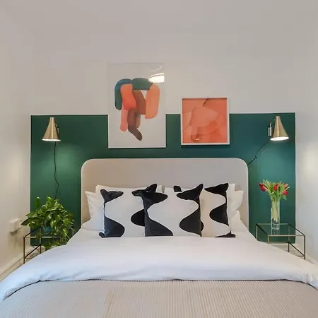 The Clissold, Two Bedroom N5