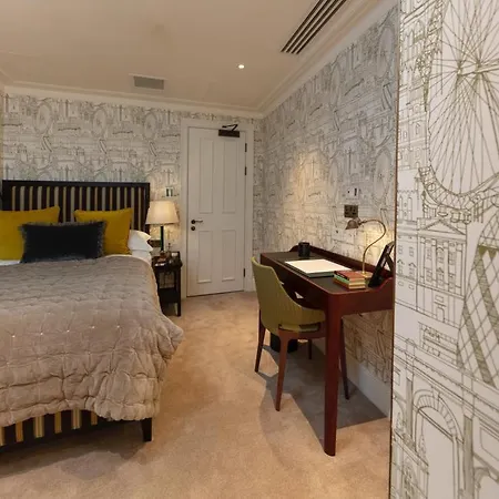 The Of Club Hotel