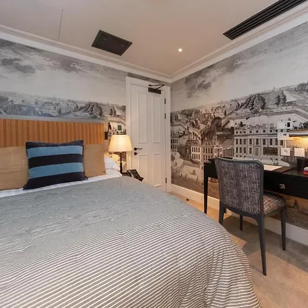 The Of Club Hotel *