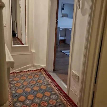 Mitcham Lane Place Apartment London