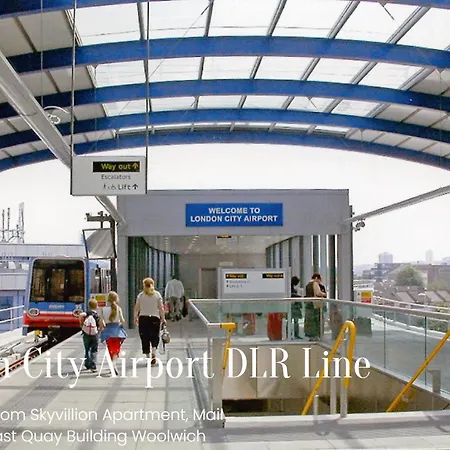 Skyvillion - River Thames Floor By Woolwich Ferry, Mins To Excel, O2 Arena , Airport With Parking Londyn
