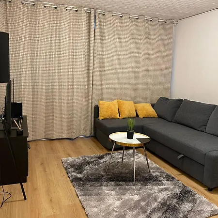 Walk To Lcy Airport Excel Dlr 1br Flat Apartment