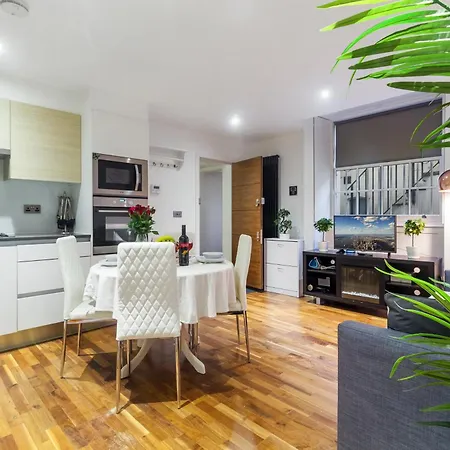 Apartment Paddington Gardens