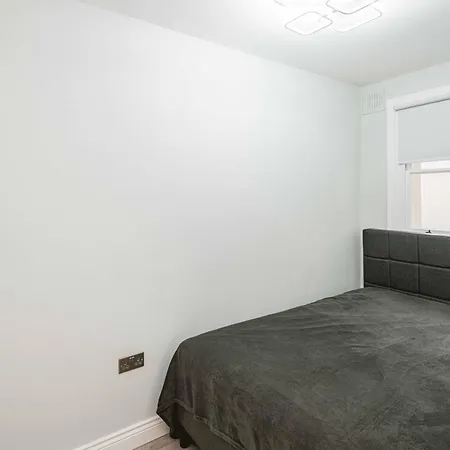 Apartment Roof Haven At Kensington Mews